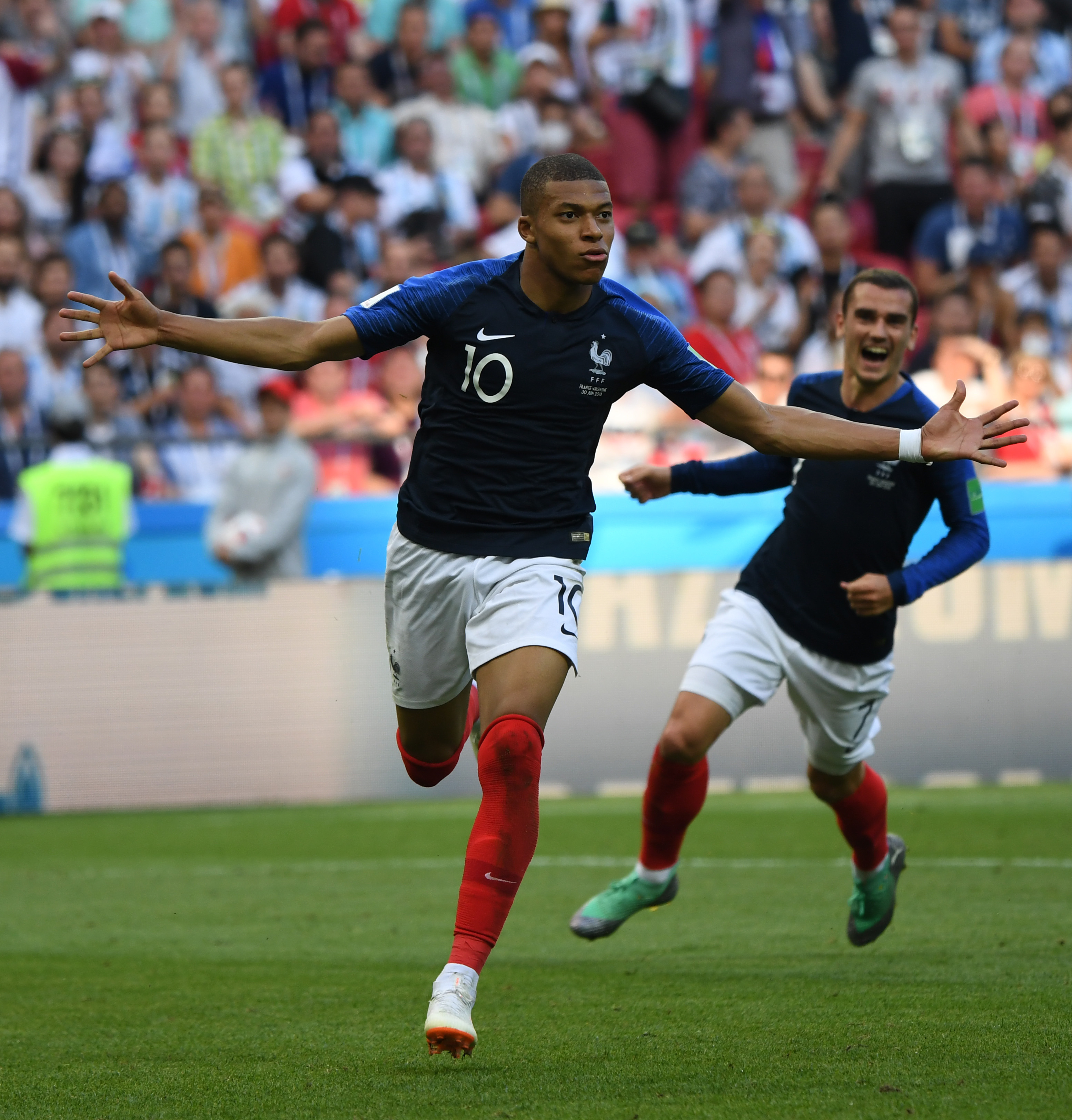 连续9场欧冠丢球，巴萨追平球队欧冠最长丢球纪录（欧冠连续9场被破门，巴萨追平队史最长纪录）