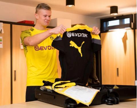 记者：虽然帕夫洛维奇无大碍，但战斯图加特他将轮休磁卡首发（记者：帕夫洛维奇无恙仍将轮休，对阵斯图加特由戈雷茨卡先发）