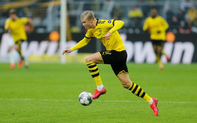 亚冠战报：蓉城惊艳逼平神户，海港晋级战在即（亚冠快讯：蓉城精彩战平神户，海港晋级关键战将至）