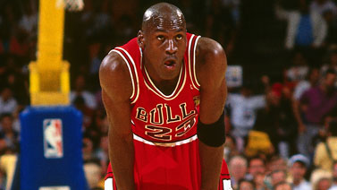 霍伊伦：我想进球，但我是团队型球员，球队获胜最重要（霍伊伦：我渴望进球，但团队优先，赢球最关键）