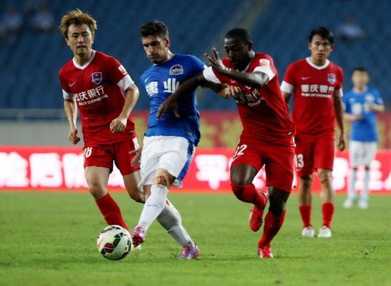 U19女排世锦赛：中国3-2险胜塞尔维亚，晋级八强（U19女排世锦赛：中国五局险胜塞尔维亚，成功晋级八强）