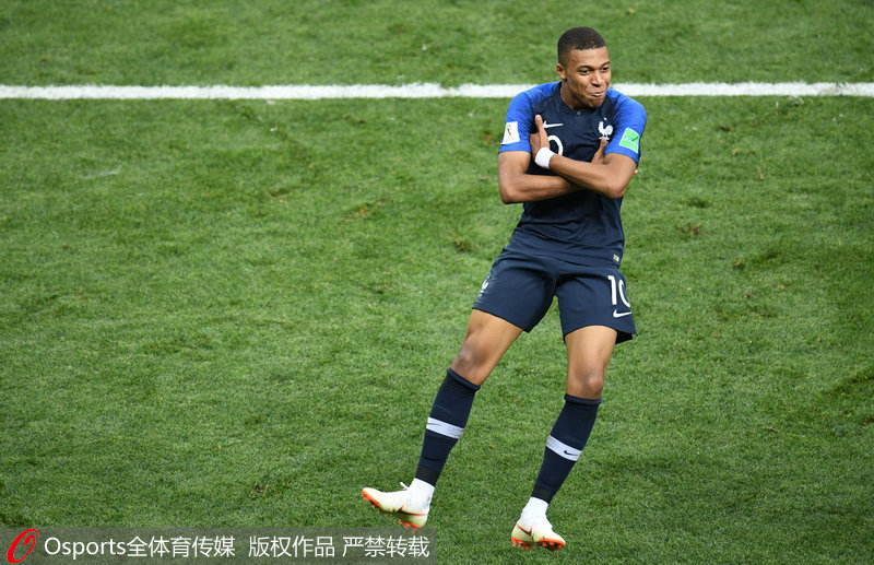 记者：19岁巴西前锋艾莉森渴望加盟维拉，后者报价超1000万镑