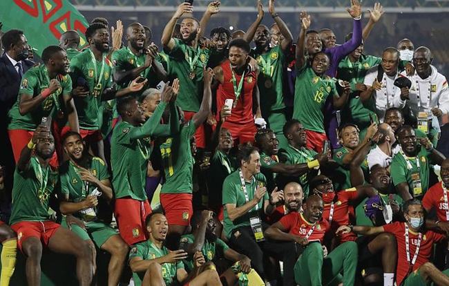 本赛季只代表皇马出场1次，西媒：卢宁进入国米视野（西媒：本季仅为皇马出战1场，卢宁进入国米引援名单）