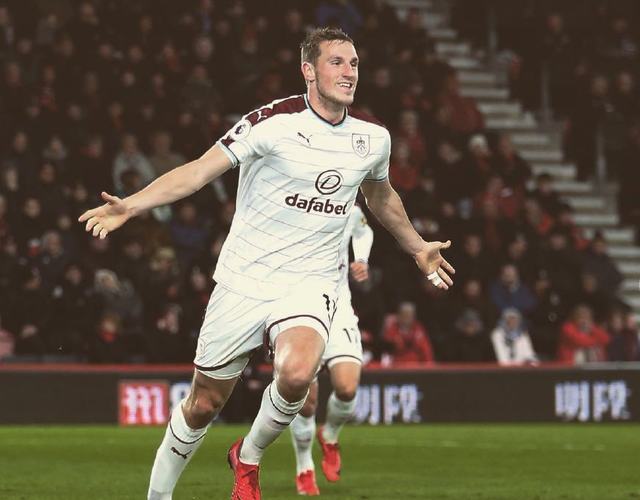 媒体人：CBA新赛季特许鞋名单仅剩胡明轩和赵继伟（仅剩胡明轩与赵继伟入选CBA新赛季特许鞋名单）