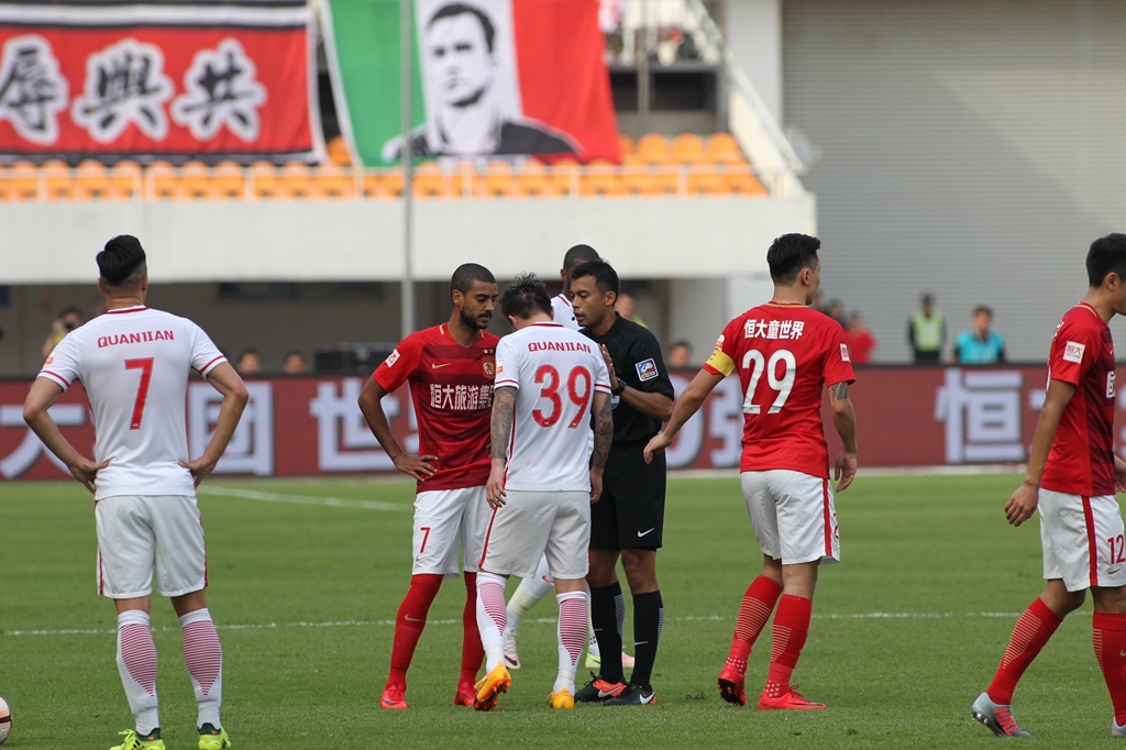 罗马诺：前都灵主帅瓦诺利将执教佛罗伦萨，双方已经达成协议（罗马诺：前都灵主帅瓦诺利将执掌佛罗伦萨，双方已就执教达成一致）